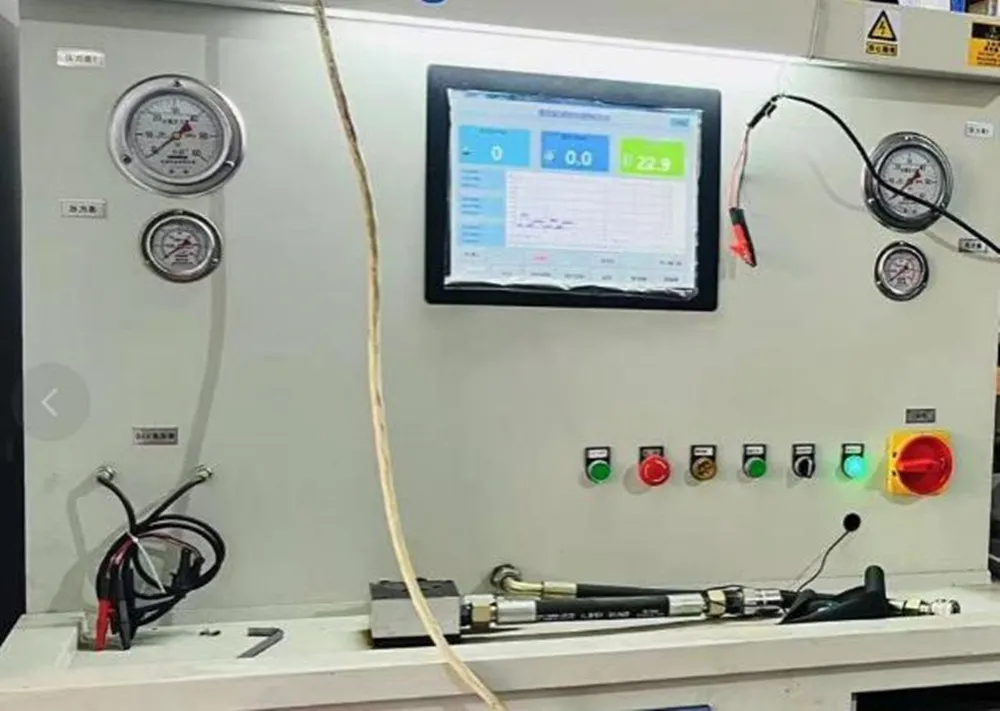 Que faire si le système hydraulique tarde à réagir ?